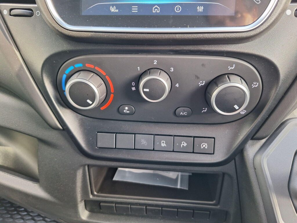 Iveco Daily 2.3D HPI 16V 35S 4100 HiMatic LWB H2 Euro 6 (s/s) 5dr