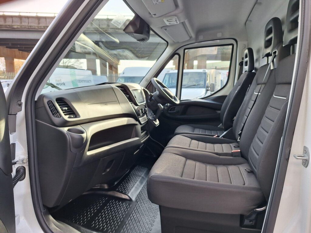 Iveco Daily 2.3D HPI 16V 35S 4100 HiMatic LWB H2 Euro 6 (s/s) 5dr