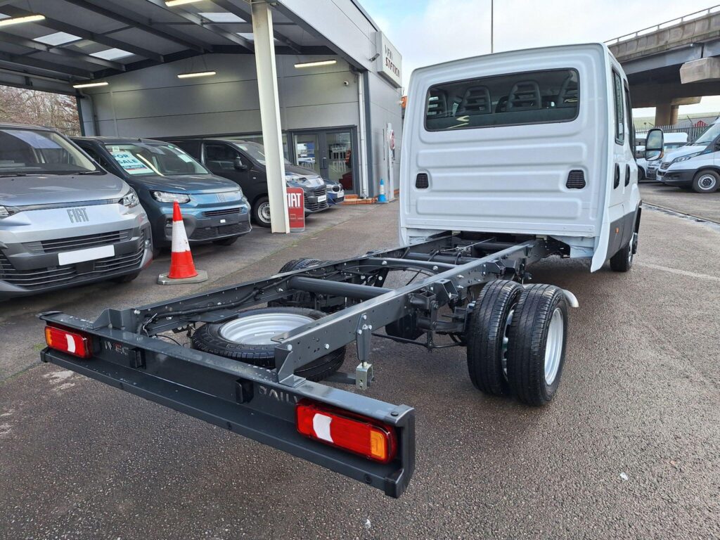Iveco Daily 3.0D HPI 16V 35C 3750 LWB Euro 6 4dr (DRW)