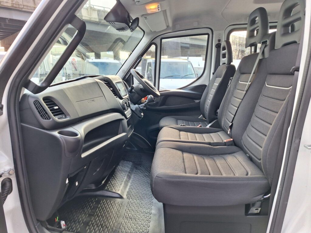 Iveco Daily 3.0D HPI 16V 35C 3750 LWB Euro 6 4dr (DRW)