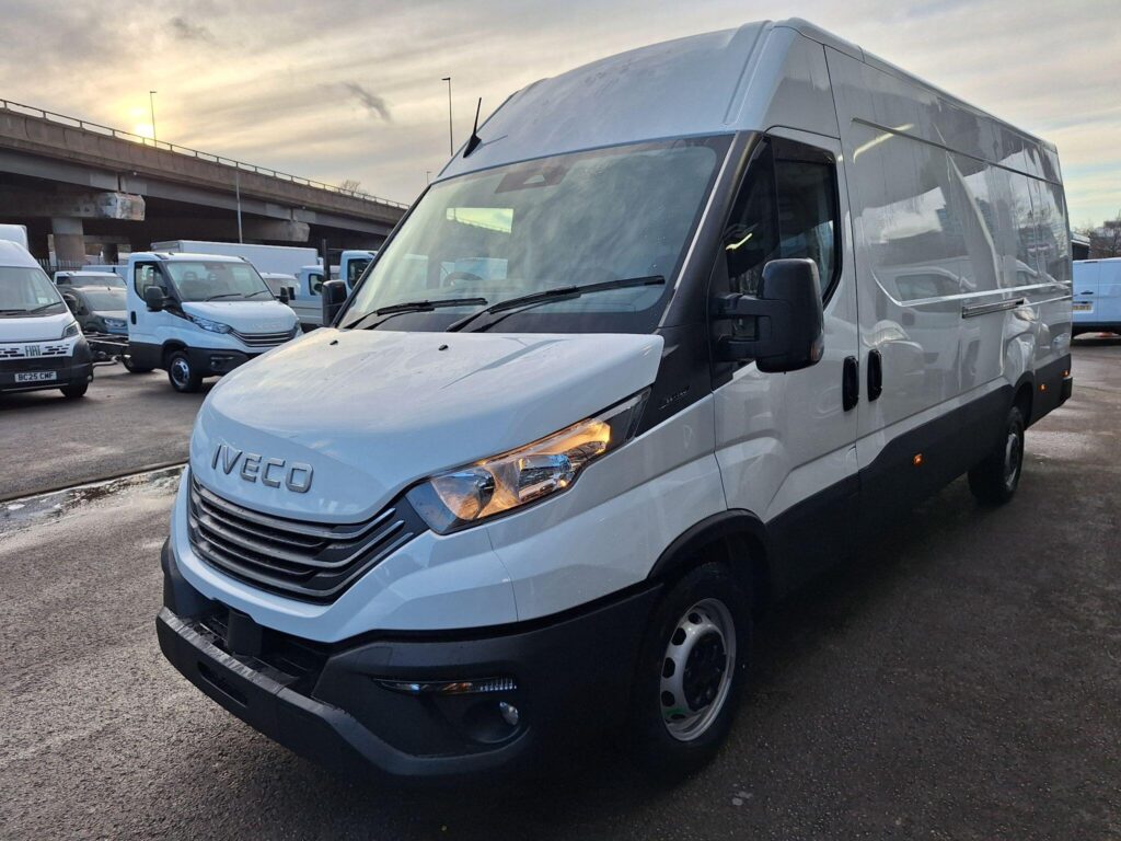 Iveco Daily 2.3D HPI 14V 35S 4100 LWB H2 Euro 6 (s/s) 5dr