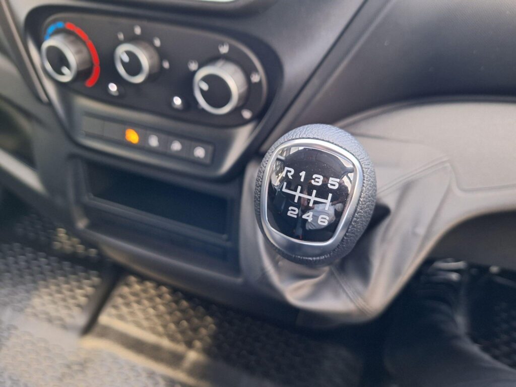 Iveco Daily 2.3D HPI 14V 35S 4100 LWB H2 Euro 6 (s/s) 5dr