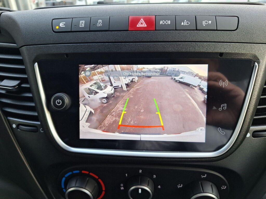 Iveco Daily 2.3D HPI 14V 35S 3520L MWB H2 Euro 6 (s/s) 5dr