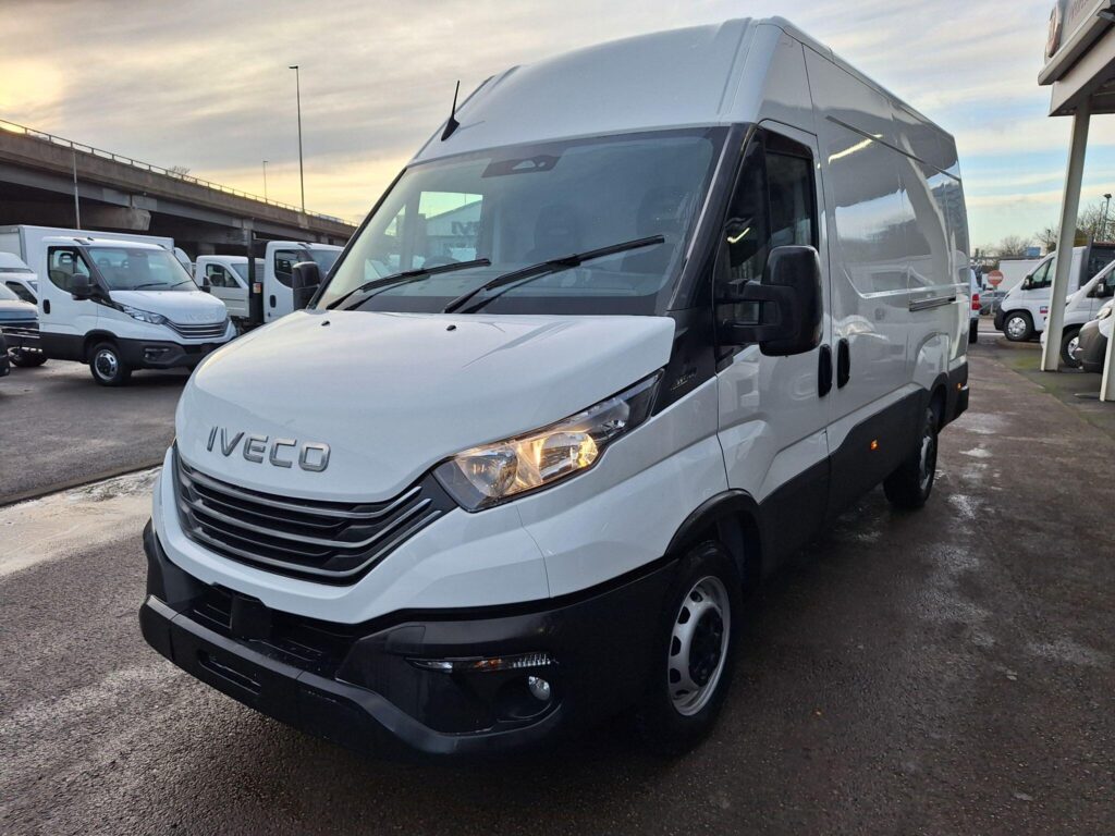 Iveco Daily 2.3D HPI 14V 35S 3520L MWB H2 Euro 6 (s/s) 5dr