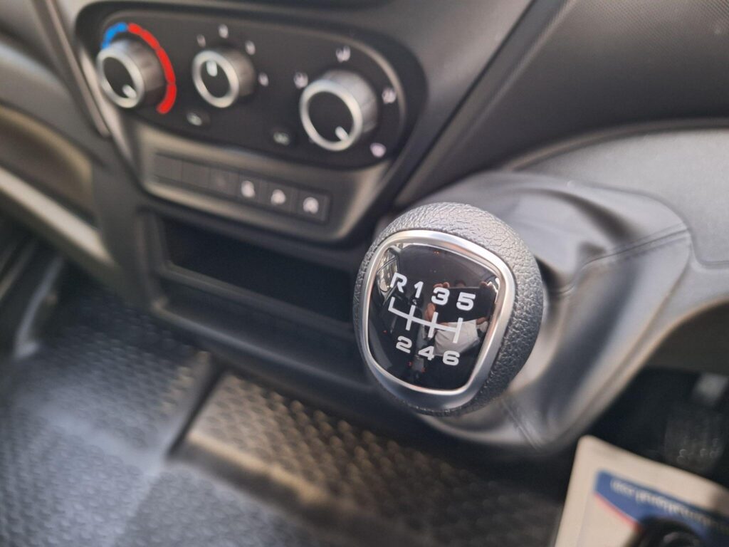 Iveco Daily 2.3D HPI 14V 35S 3520L MWB H2 Euro 6 (s/s) 5dr