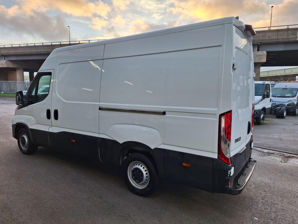 Iveco Daily 3520L H2 Roof REFRIGERATED Van