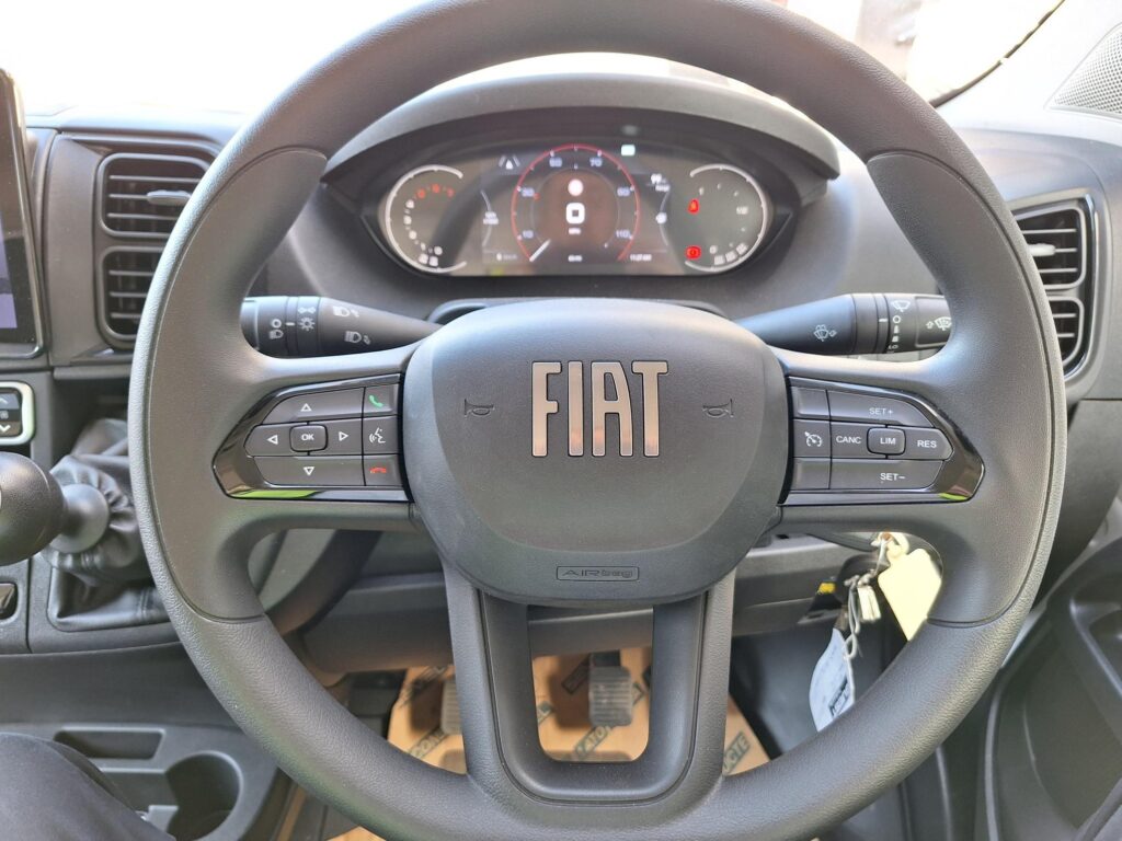 Fiat Ducato 35 MAXI 2.2 140hp 4.5m Low Loader Luton