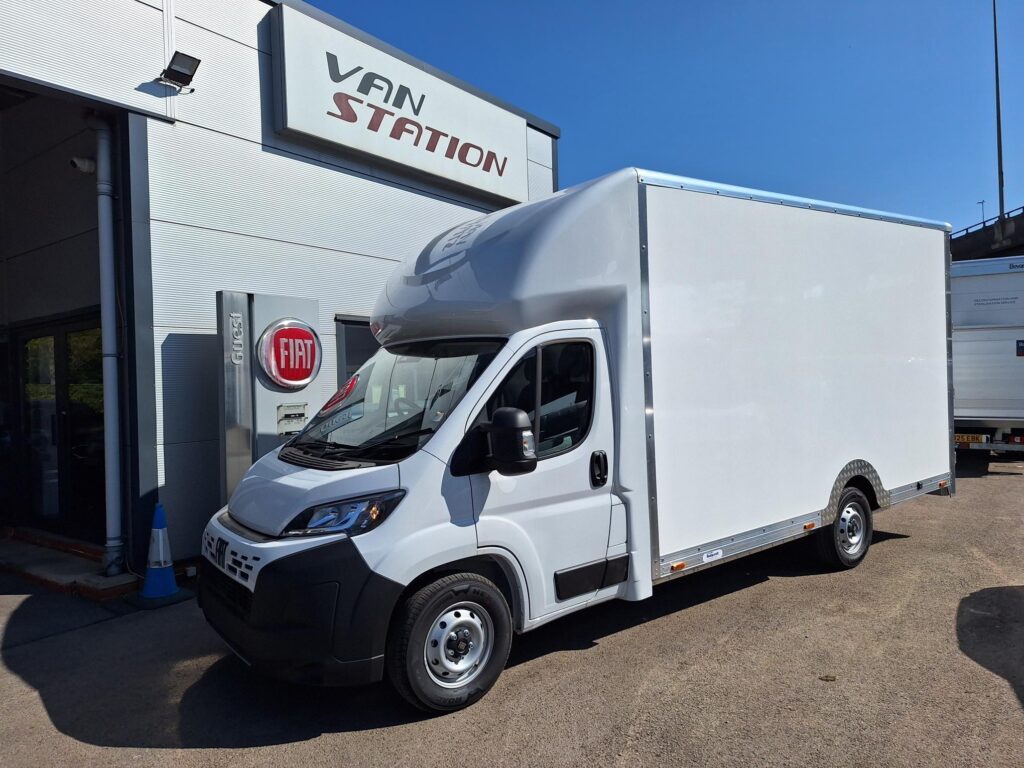 Fiat Ducato 35 MAXI 2.2 140hp 4.5m Low Loader Luton