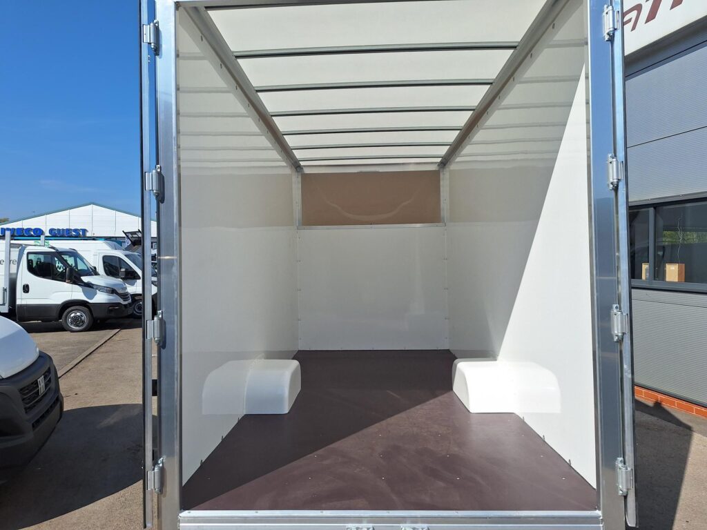 Fiat Ducato 35 MAXI 2.2 140hp 4.5m Low Loader Luton