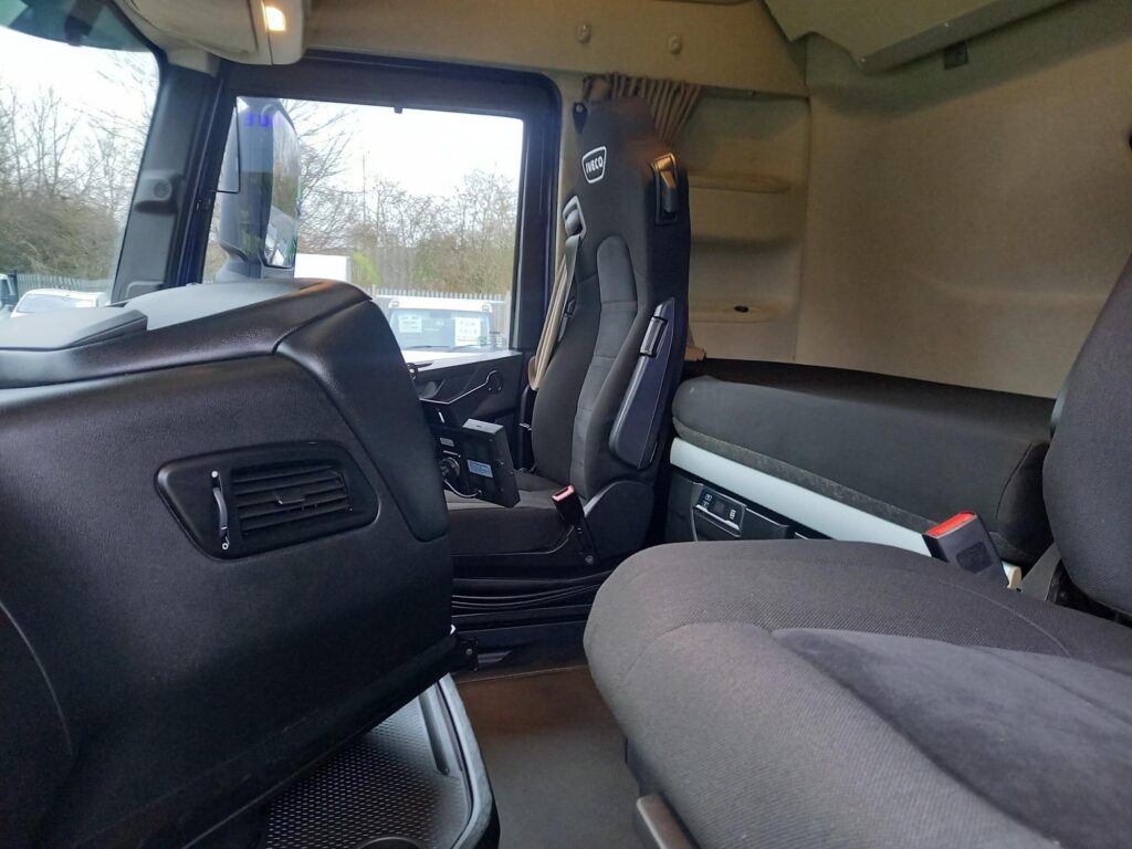 Iveco S-WAY AS440S51TX/P 6×2 510HP