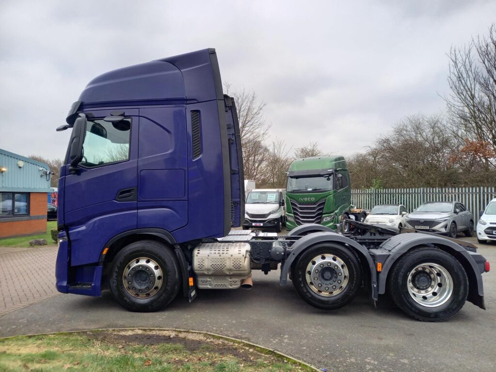 Iveco S-WAY AS440S51TX/P 6×2 510HP