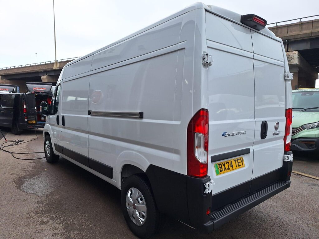 Fiat E-Ducato 42 79kWh eTecnico E-Ducato 42 WB Auto MWB High Roof 5dr (11kW Charger)