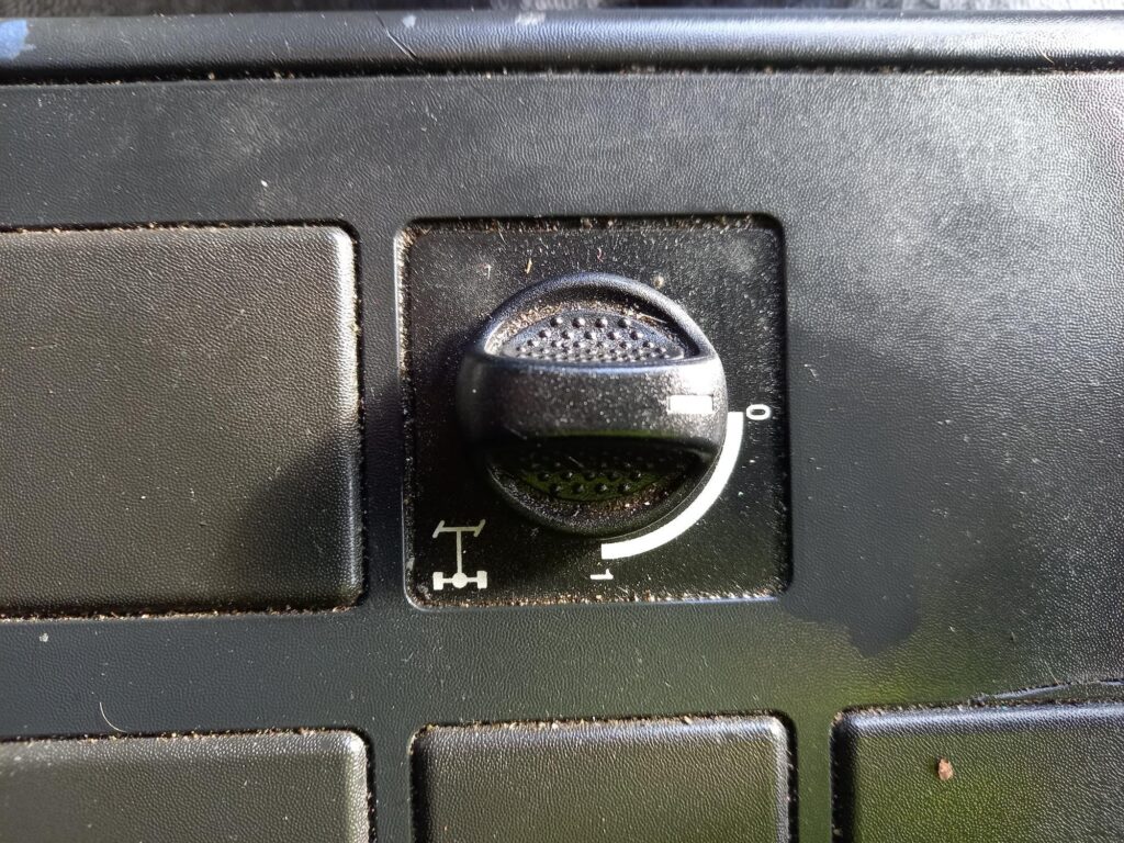 Iveco Eurocargo EUROCARGO ML18E25 250HP 28FT CURTAINSIDE TAILLIFT