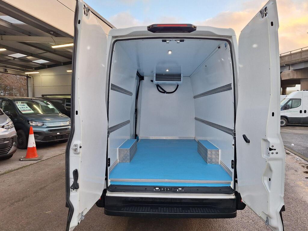 Iveco Daily 3520L H2 Roof REFRIGERATED Van