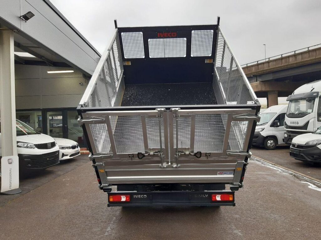 Iveco Daily 2.3D HPI 14V 35C 3750 L3 Euro 6 (s/s) 4dr (DRW)