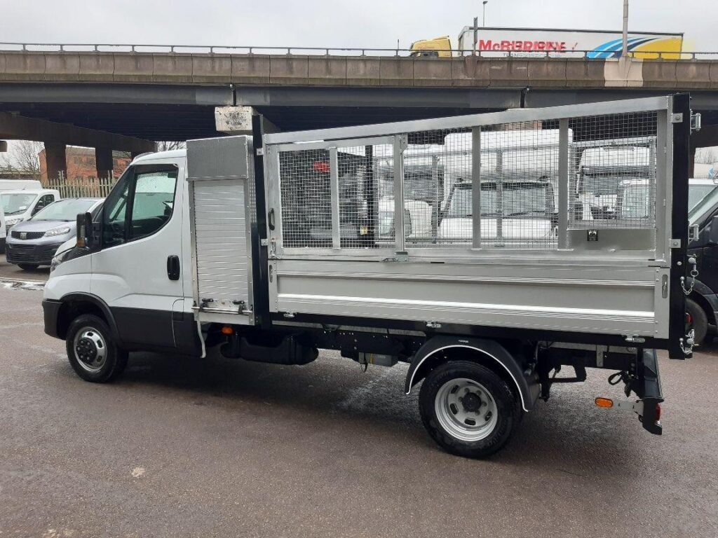 Iveco Daily 2.3D HPI 14V 35C 3750 L3 Euro 6 (s/s) 4dr (DRW)