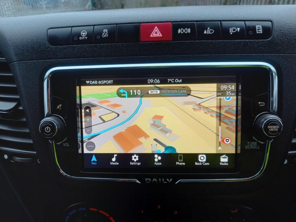 Iveco Daily 3.0D HPI 18V 35C 3520L HiMatic MWB H2 Euro 6 5dr (DRW)