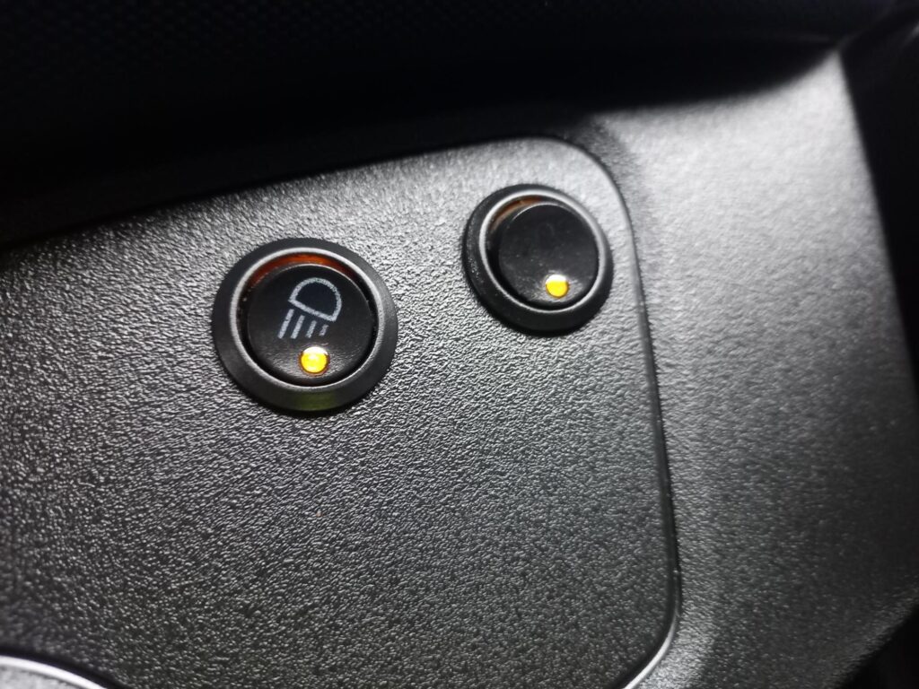 Iveco Daily 3.0D HPI 18V 35C 3520L HiMatic MWB H2 Euro 6 5dr (DRW)