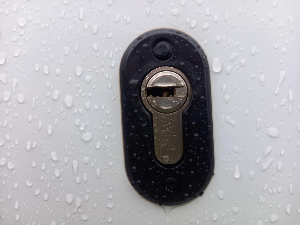 Iveco Daily 3.0D HPI 18V 35C 3520L HiMatic MWB H2 Euro 6 5dr (DRW)