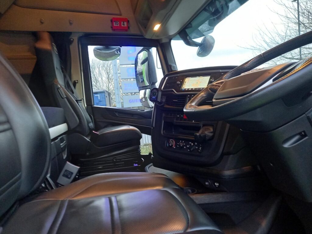 Iveco S-WAY AS440S46TX/P CNG 6X2 460HP