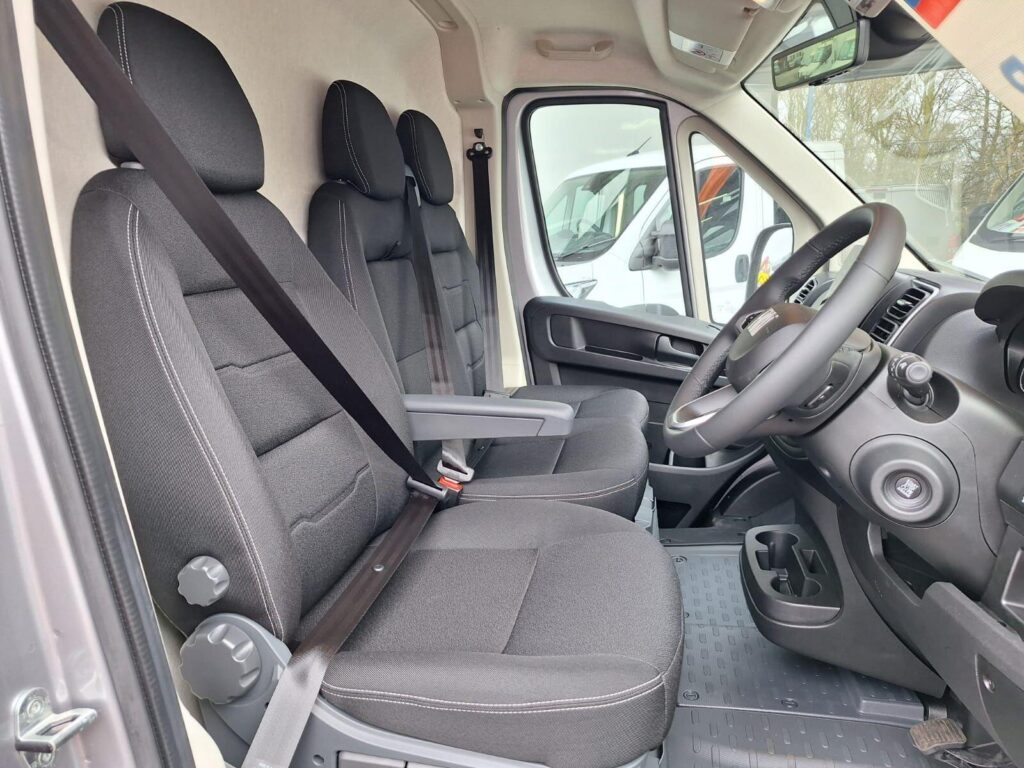 Fiat Ducato 2.2 MultijetIII 35 L2 H2 Euro 6 (s/s) 5dr