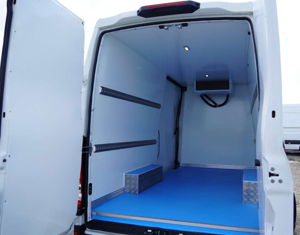 Iveco Daily 35S14V LWB High Roof 12m³ Fridge Van (Circa 3.4m Int Load Length)