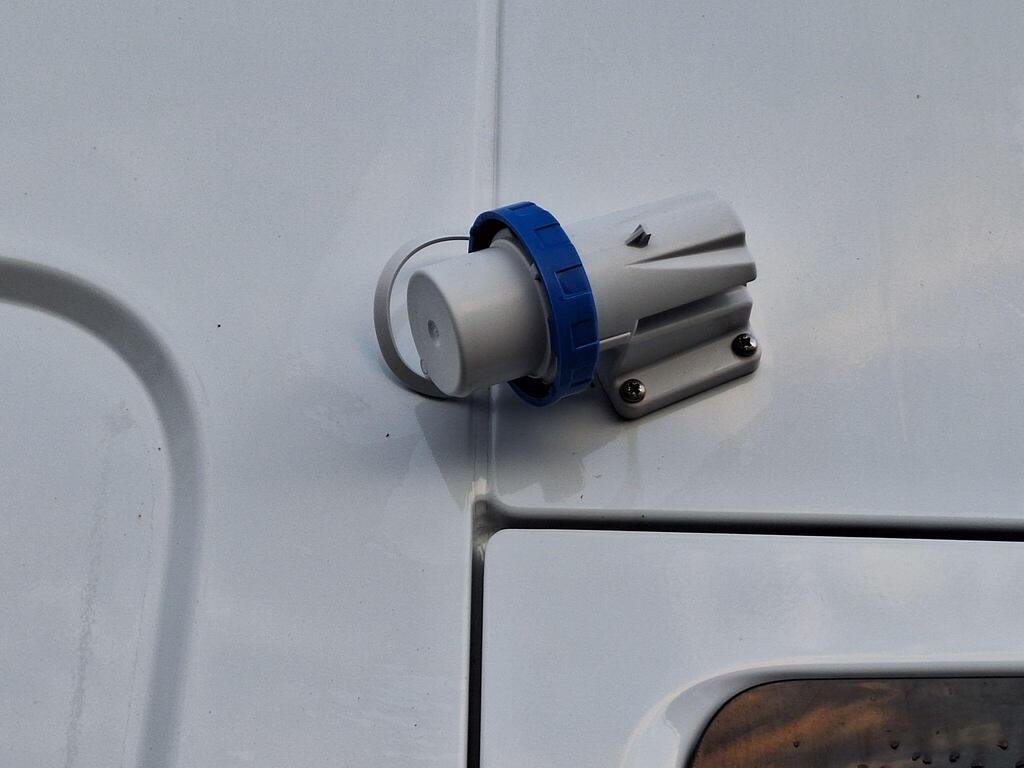 Iveco Daily 3520L H2 Roof REFRIGERATED Van