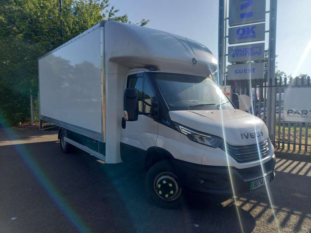 IVECO e-DAILY 72C14E 4750WB 20ft BOX & TAILLIFT