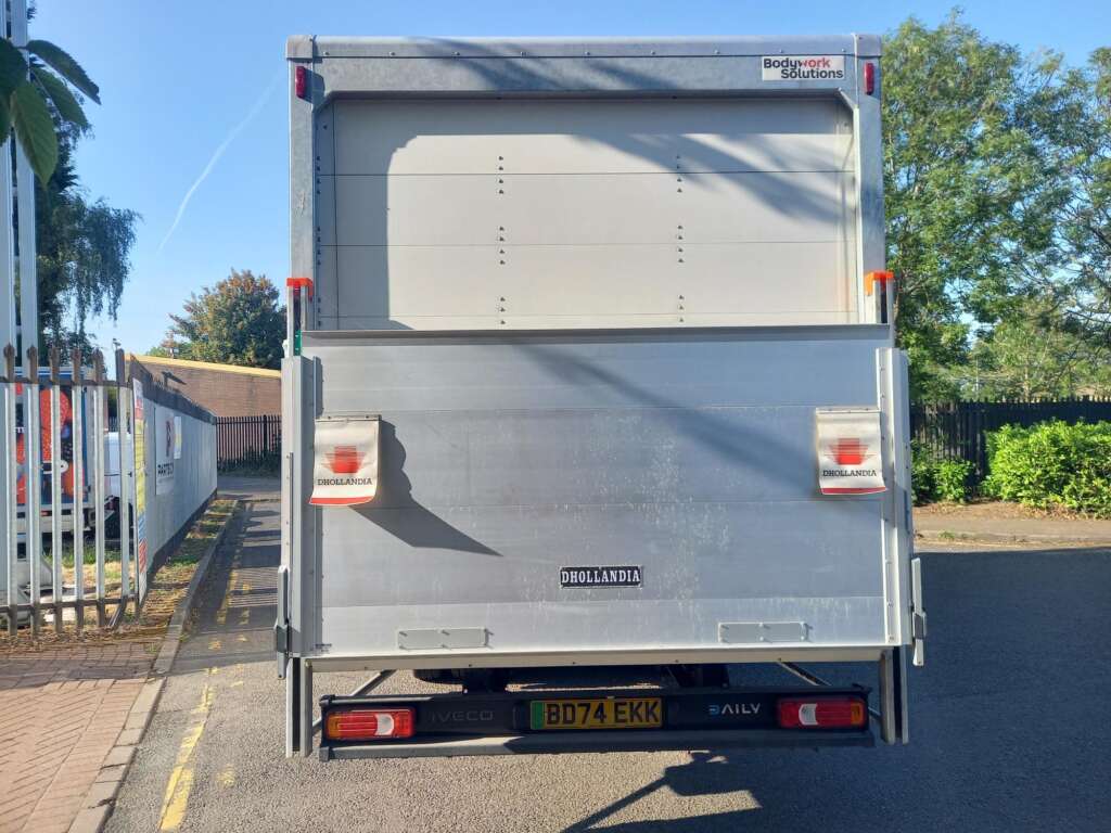 IVECO e-DAILY 72C14E 4750WB 20ft BOX & TAILLIFT