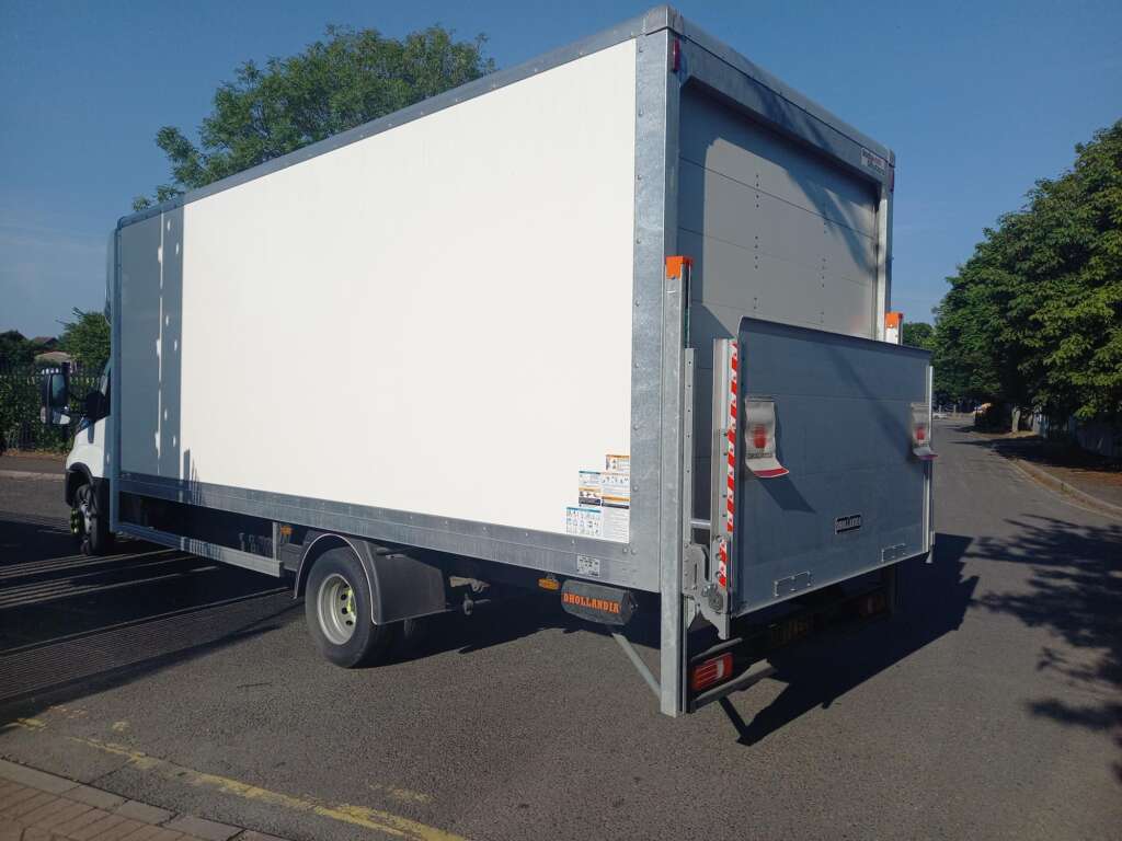 IVECO e-DAILY 72C14E 4750WB 20ft BOX & TAILLIFT