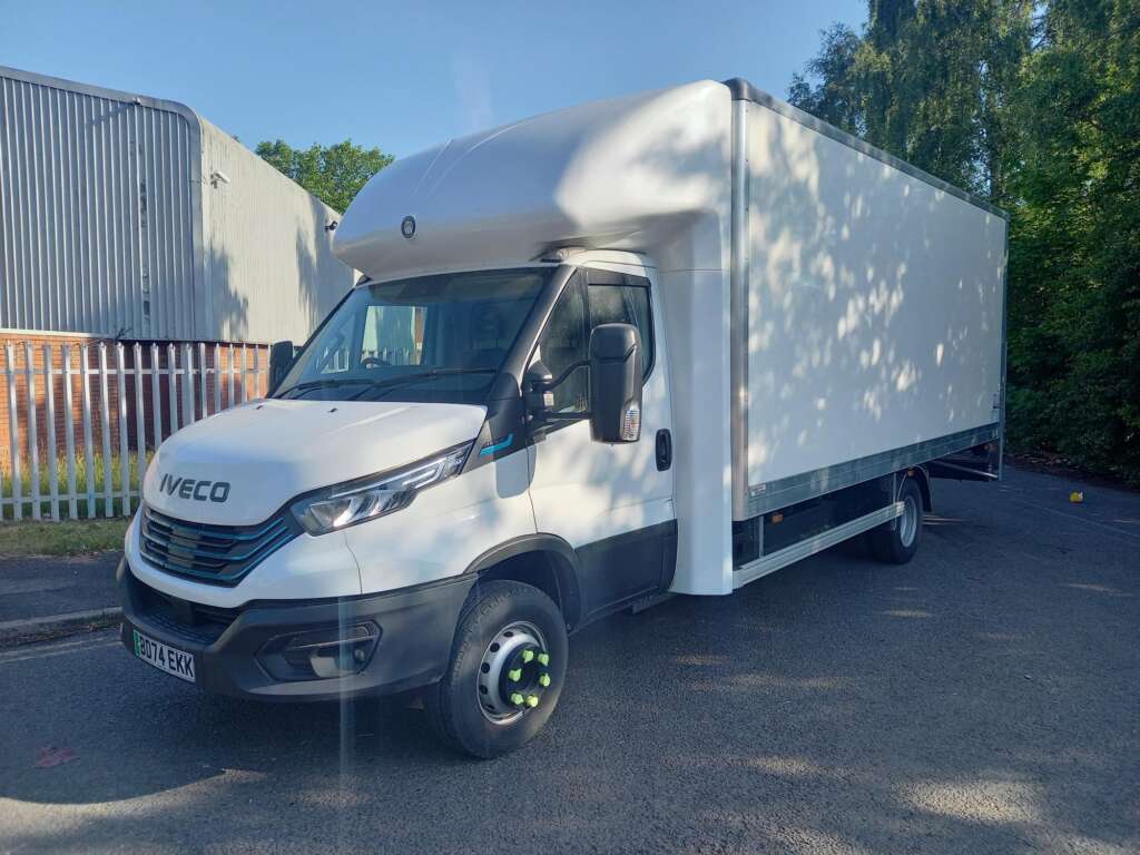 IVECO e-DAILY 72C14E 4750WB 20ft BOX & TAILLIFT