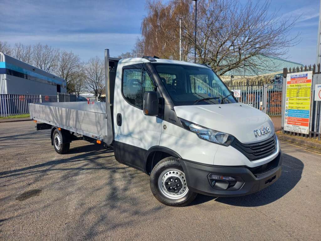 Iveco Daily 35S14 3.5T 140HP 4100WB 4.5 mtr Dropside
