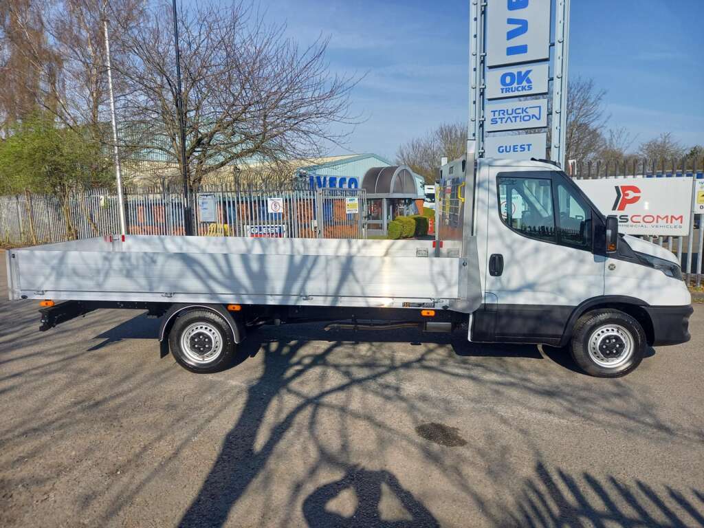 Iveco Daily 35S14 3.5T 140HP 4100WB 4.5 mtr Dropside