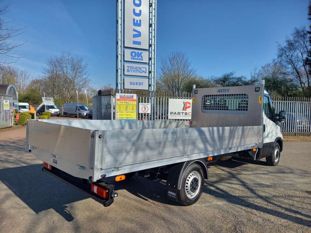 Iveco Daily 35S14 3.5T 140HP 4100WB 4.5 mtr Dropside