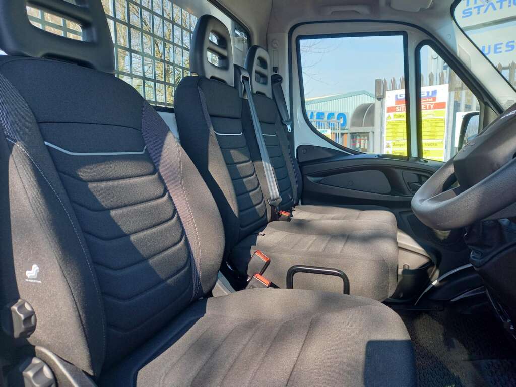 Iveco Daily 35S14 3.5T 140HP 4100WB 4.5 mtr Dropside