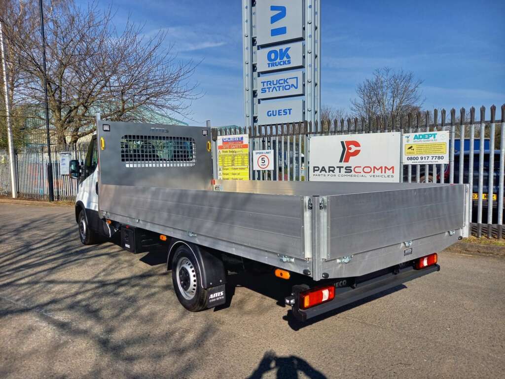 Iveco Daily 35S14 3.5T 140HP 4100WB 4.5 mtr Dropside