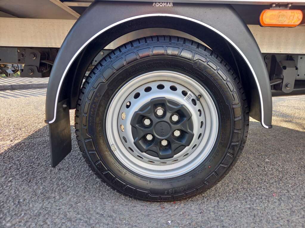 Iveco Daily 35S14 3.5T 140HP 4100WB 4.5 mtr Dropside