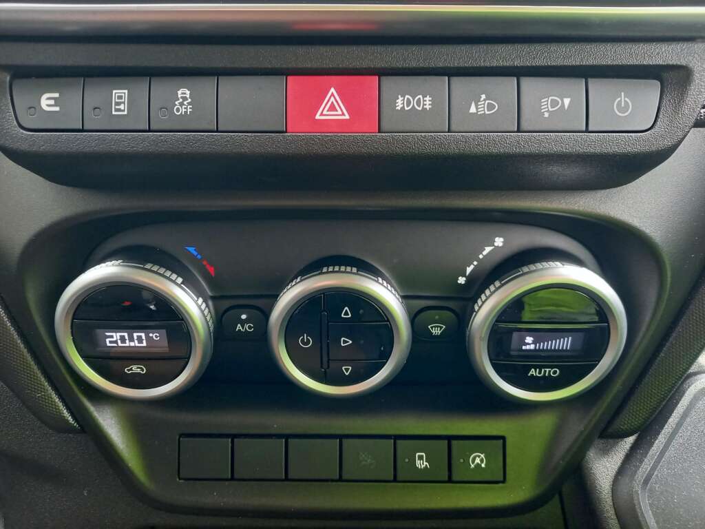 IVECO DAILY 35S16 160HP HI MATIC 3750WB 4.2 M DROPSIDE