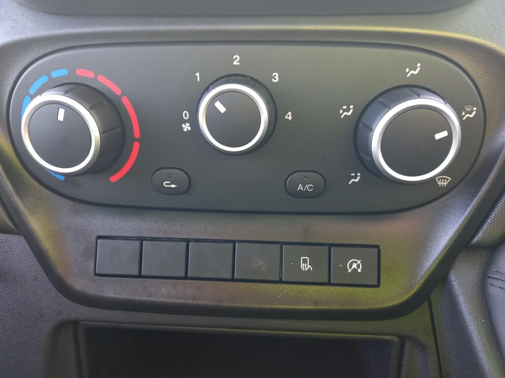 Iveco Daily 35C14 3.5T 140HP Alloy Tipper