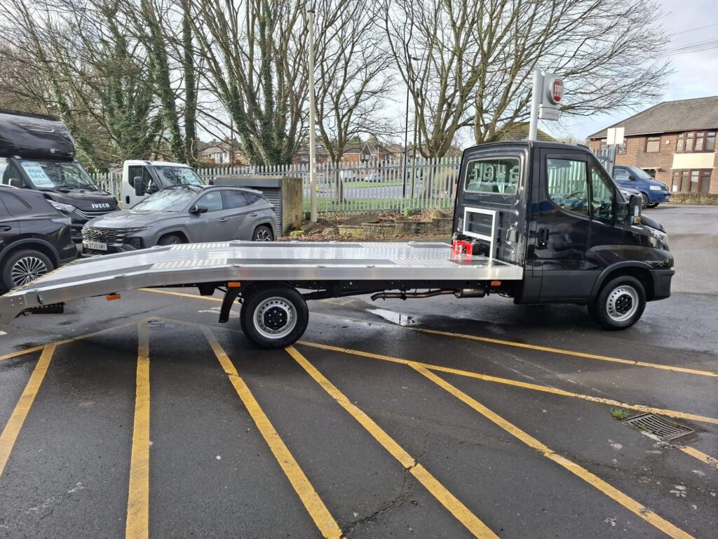 Iveco Daily 35S16A8 LCVT Recovery Body