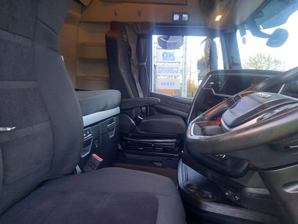 Iveco S-WAY AS440S53 TX/FP Full Air 6×2 530HP