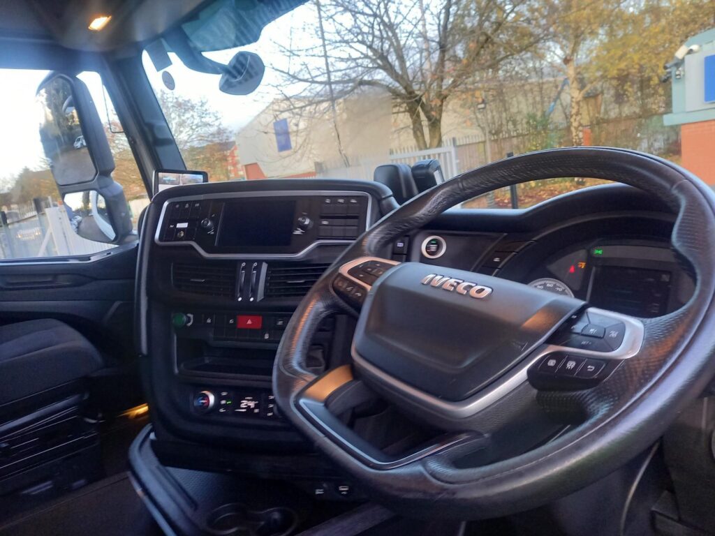 Iveco S-WAY AS440S53 TX/FP Full Air 6×2 530HP