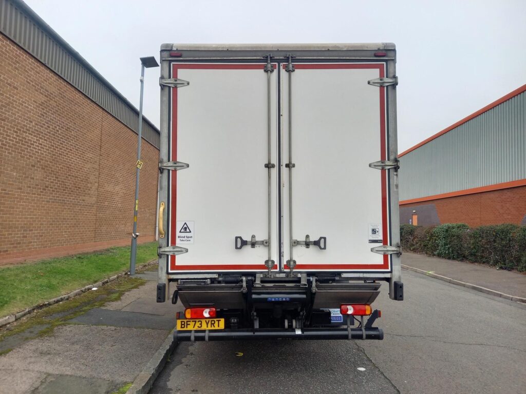 Iveco Eurocargo ML18E25 250HP 28ft Curtainside & Taillift