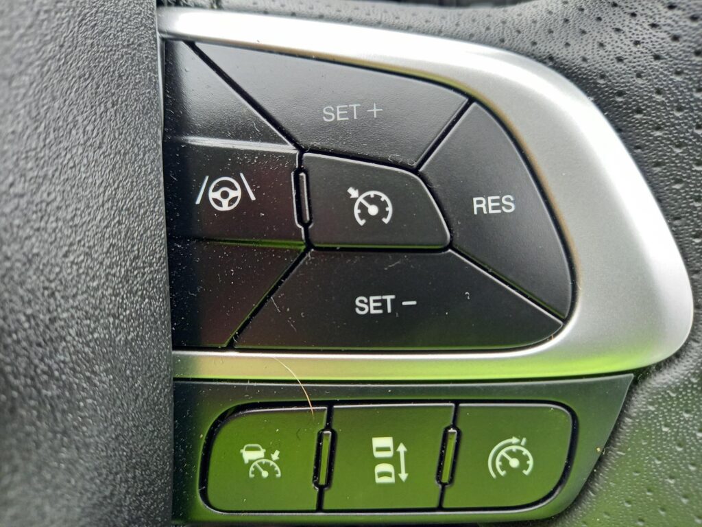 Iveco Daily 2.3D HPI 16V 35S 3750 HiMatic LWB Euro 6 2dr