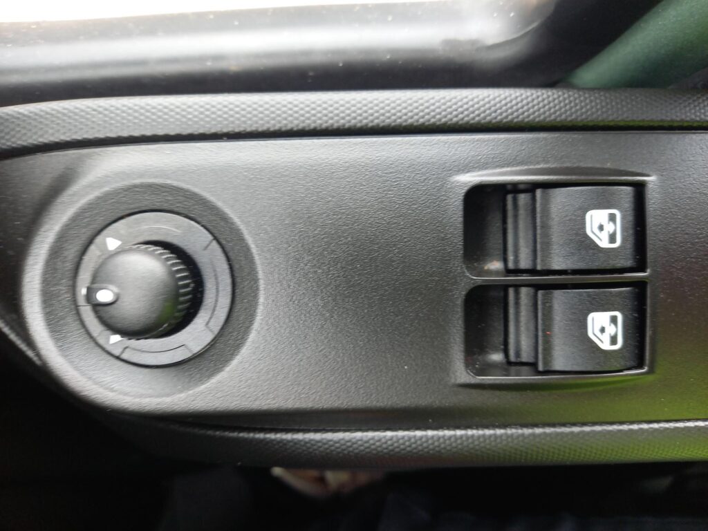 Iveco Daily 2.3D HPI 16V 35S 3750 HiMatic LWB Euro 6 2dr