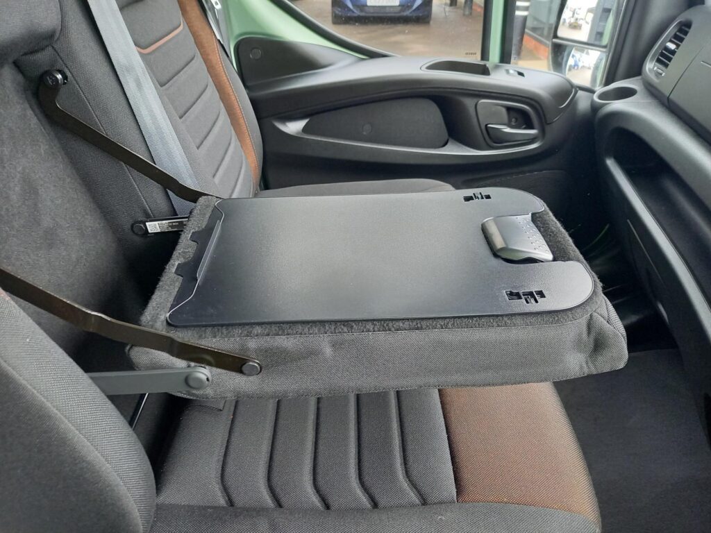 Iveco Daily 2.3D HPI 16V 35S 3750 HiMatic LWB Euro 6 2dr