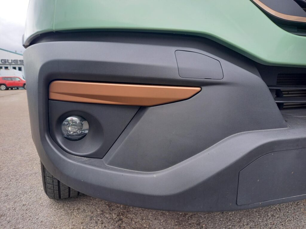 Iveco Daily 2.3D HPI 16V 35S 3750 HiMatic LWB Euro 6 2dr