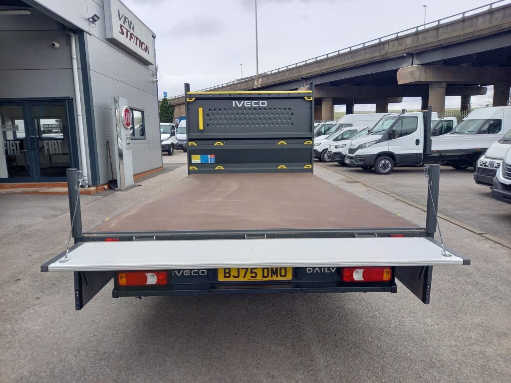 Iveco Daily 2.3D HPI 16V 35S 3750 HiMatic LWB Euro 6 2dr