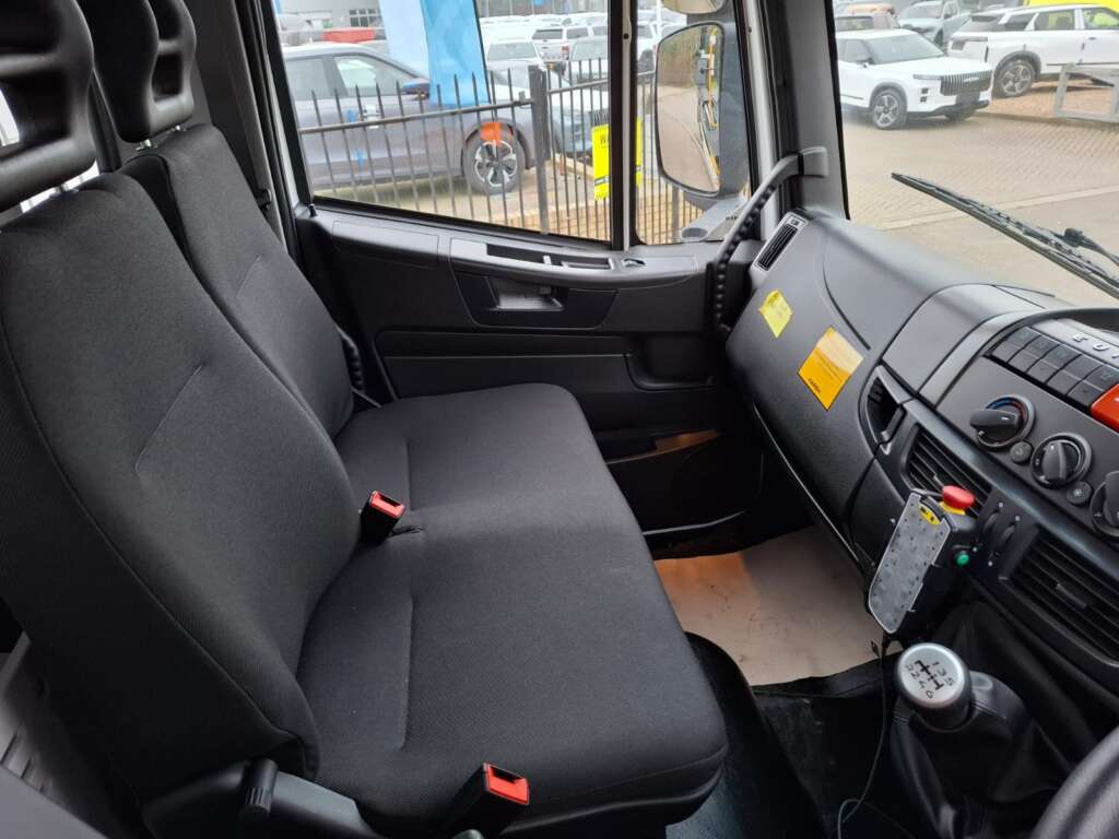 IVECO Eurocargo 18t 250hp Skiploader