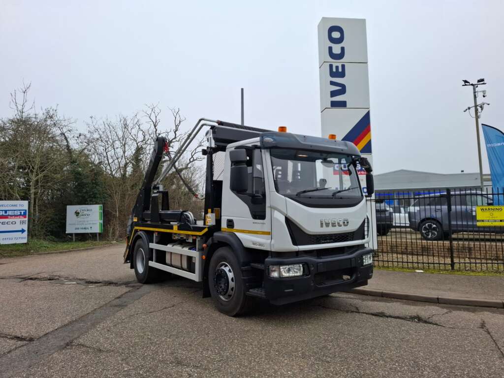 IVECO Eurocargo 18t 250hp Skiploader